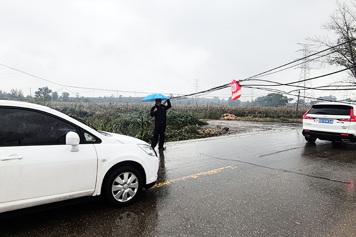 长治暖光救援故事_长治光伏发电贷款政策_长治陌生人救援事件