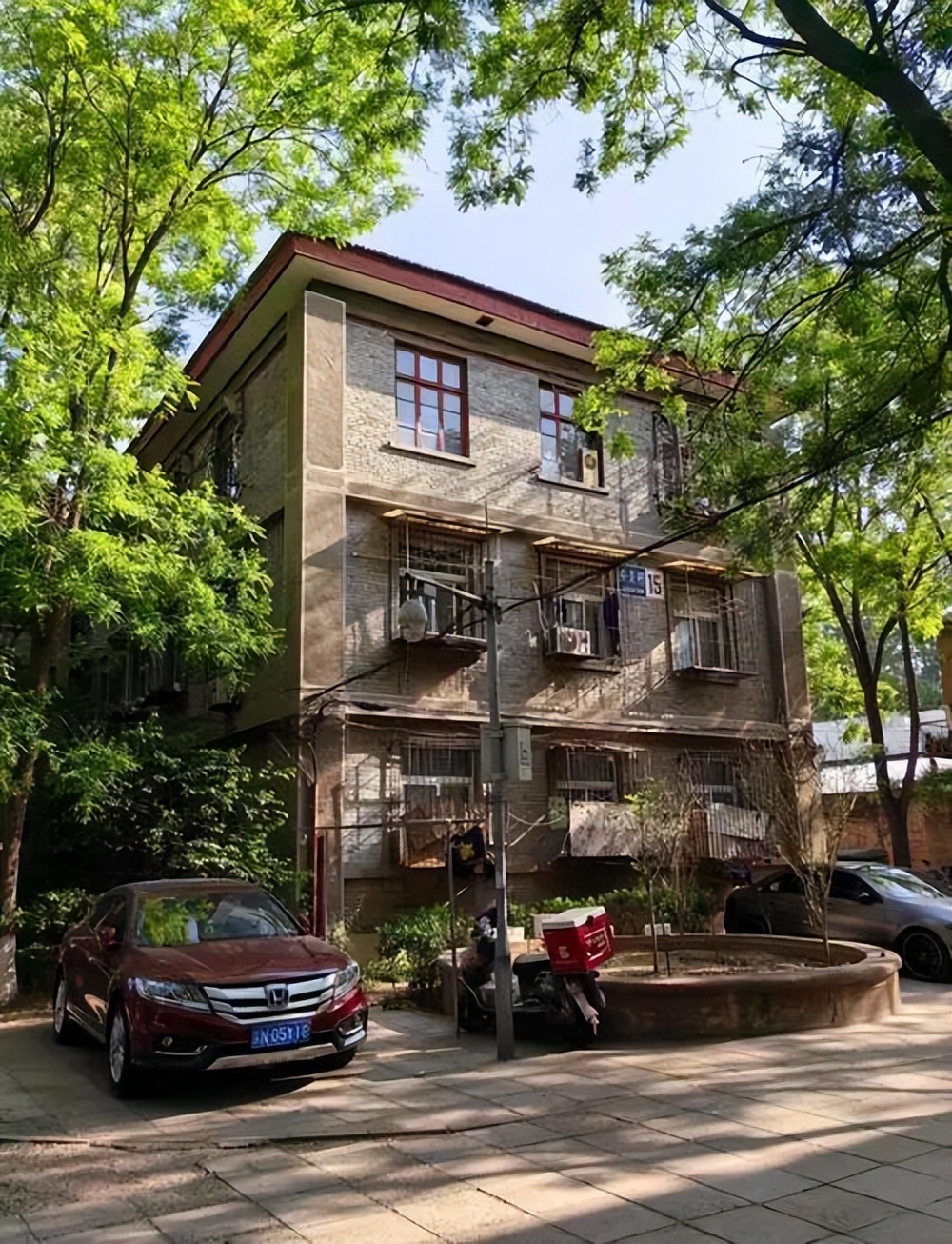 最新贷款利率_20年的二手房能贷款吗_二手房房龄选择