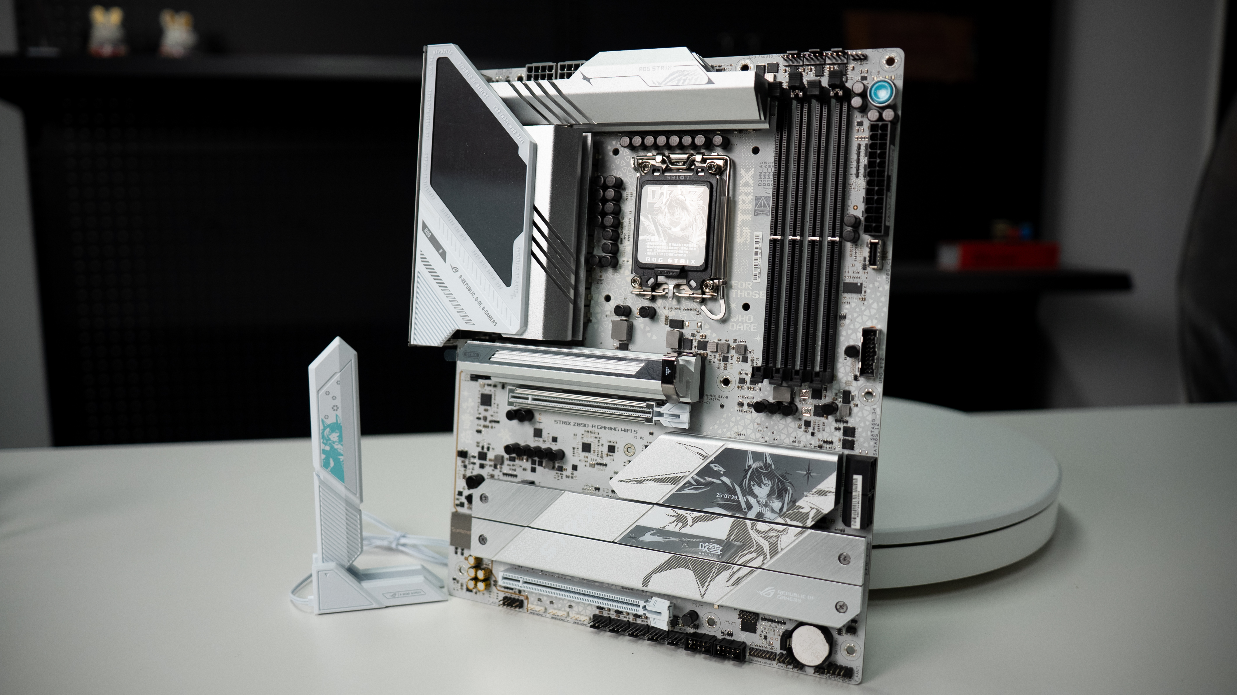 英特尔Ultra 5 250K Plus评测_intel处理器系列_英特尔Ultra 7 270K Plus性能分析