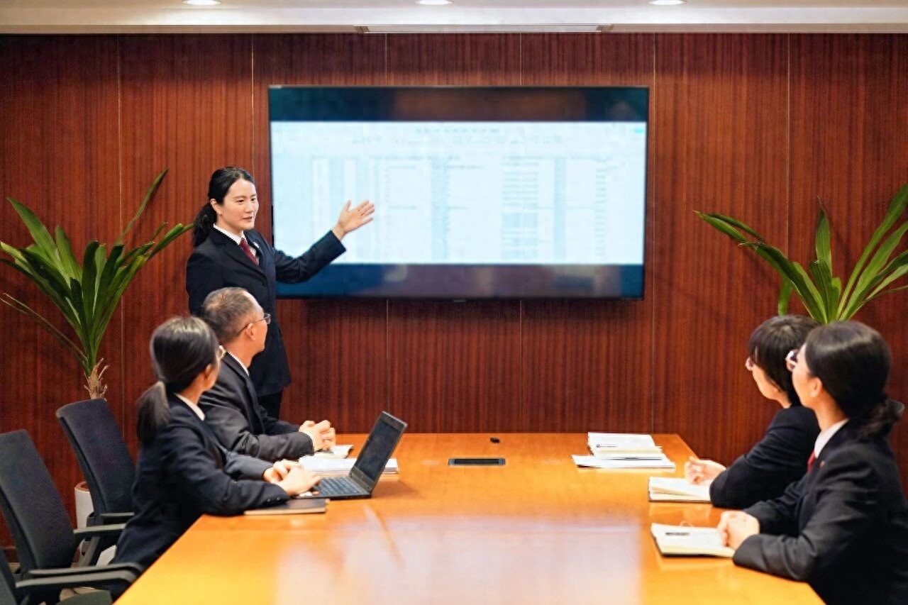 模拟炒股可以提现吗_游戏虚拟道具换钱赌博_直播团伙诱导玩家赌博